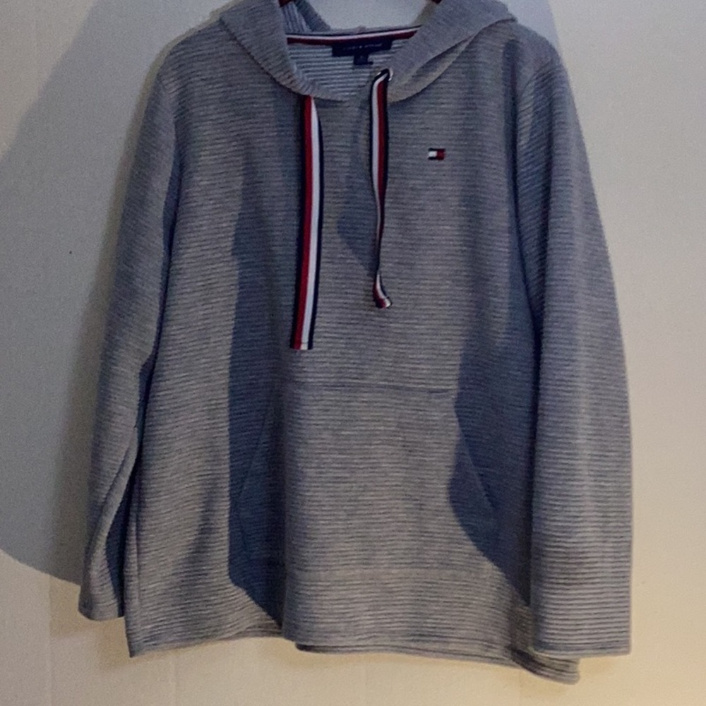 Tommy Hilfiger hooded sweaters, grey size xl.